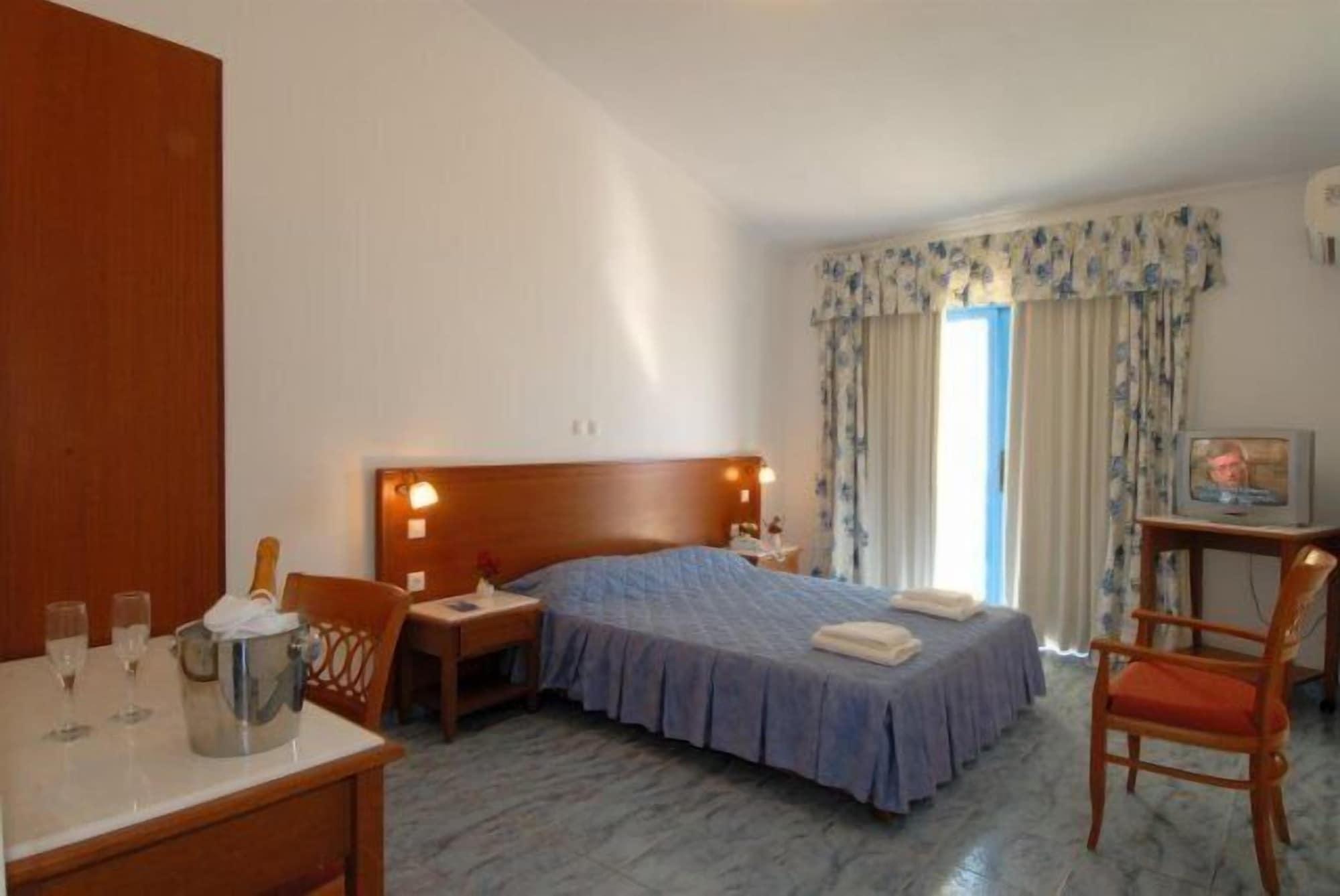 Costa Blu Otel Benitses  Dış mekan fotoğraf